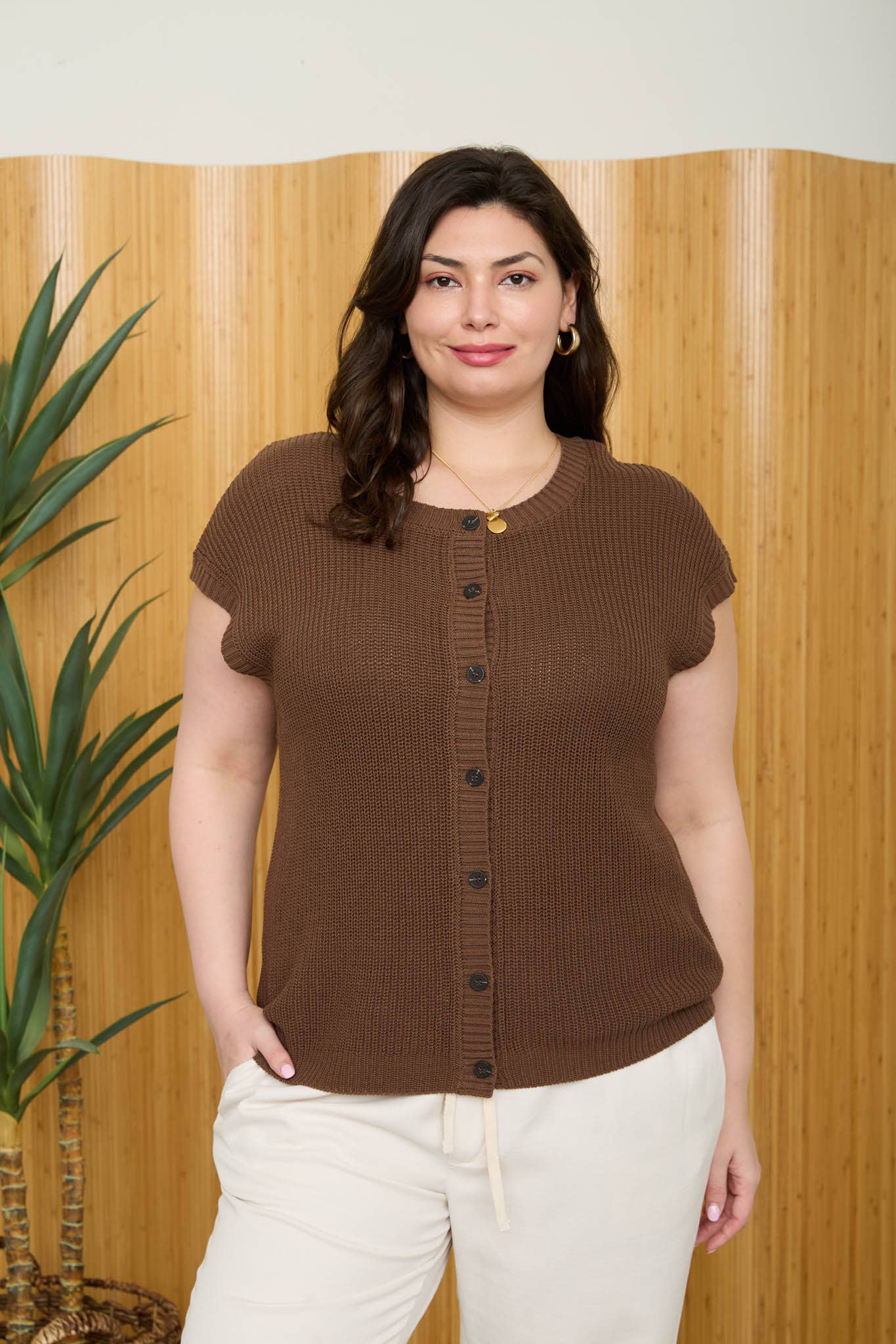 CURVY SHORT SLEEVE BUTTON DOWN KNIT CARDIGAN VEST