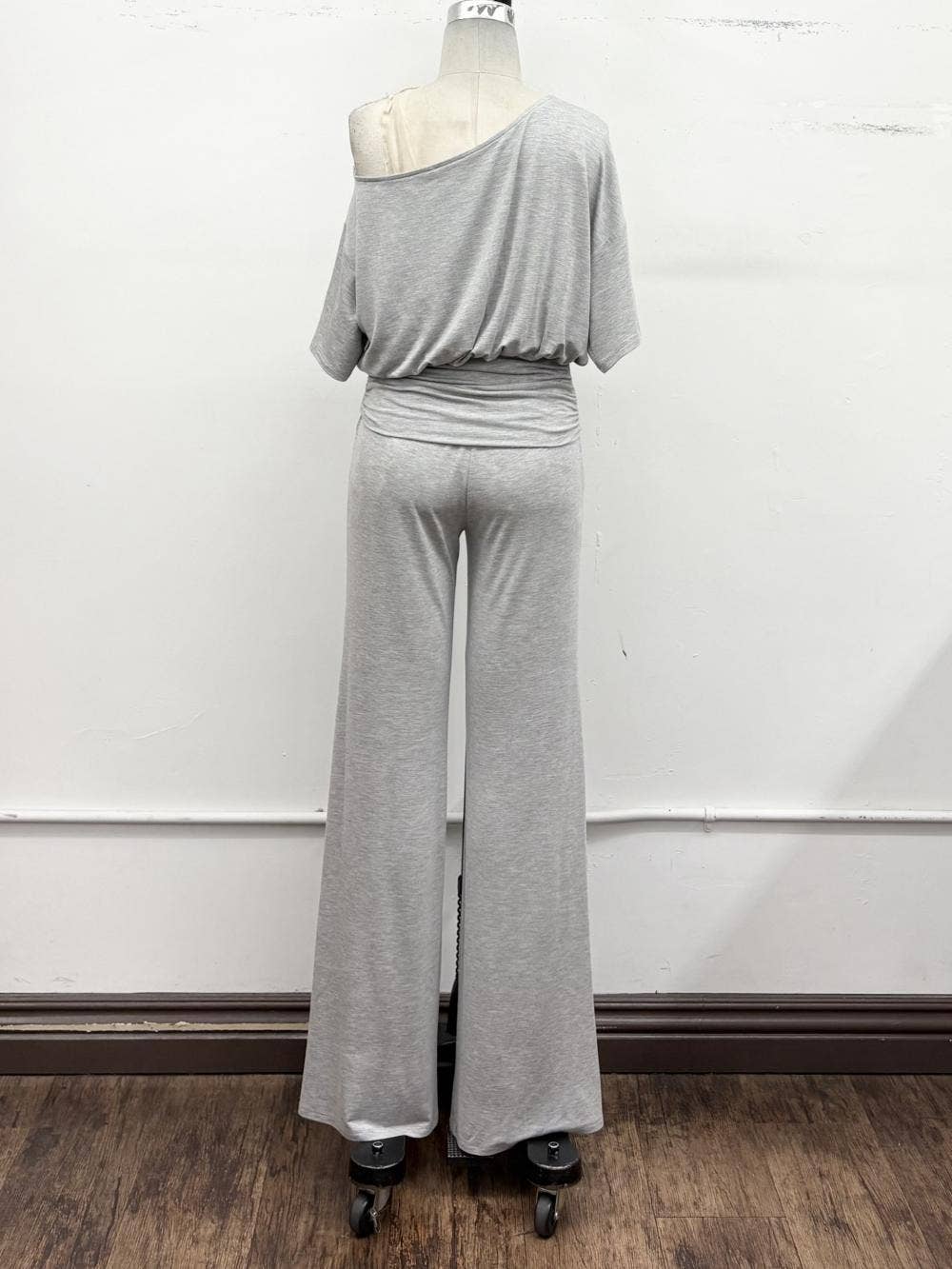 One-Shoulder Ruched Waist Knit Top