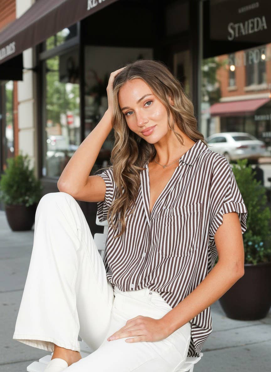 Collared Short Roll-Up Sleeve Button-Down Shirt