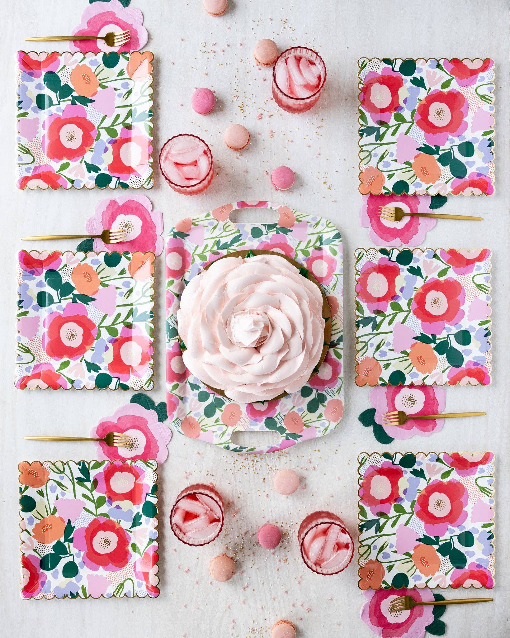 9" Floral Scalloped Paper Plate