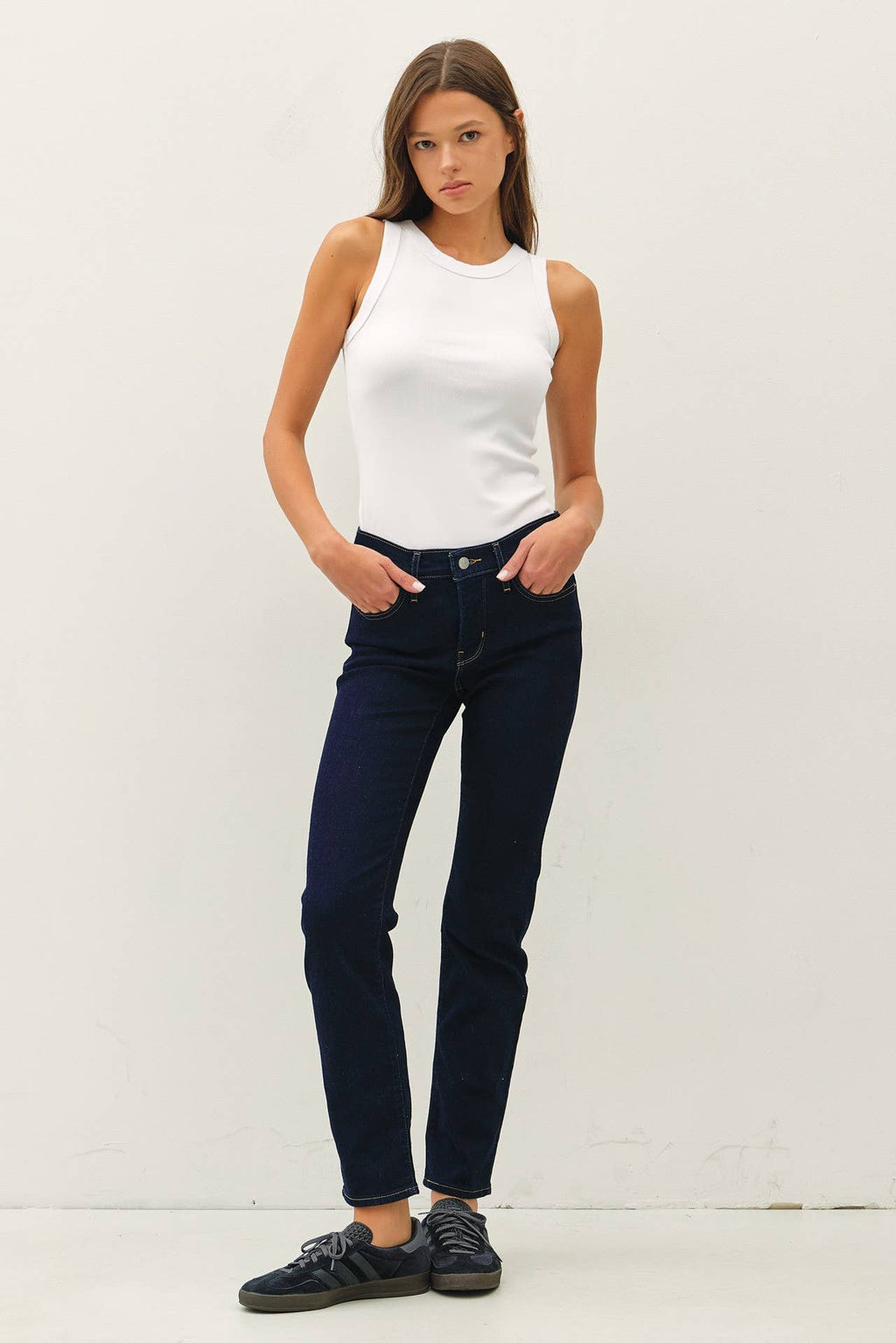 COTTON GARMENT DYED ROUND NECK TANK