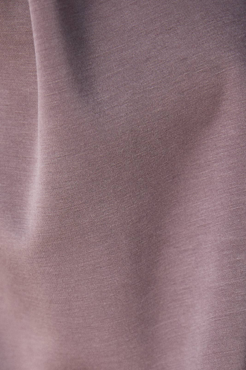 CREW NECK TUCKED SHOULDER FOLDED BAND SLEEVE TOP