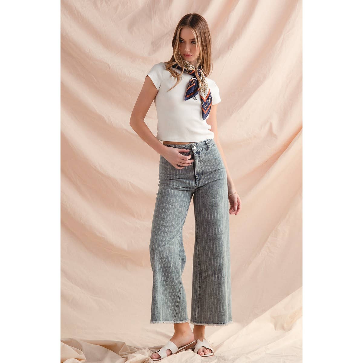 WASHED STRIPE DENIM FRAYED HEM PANTS