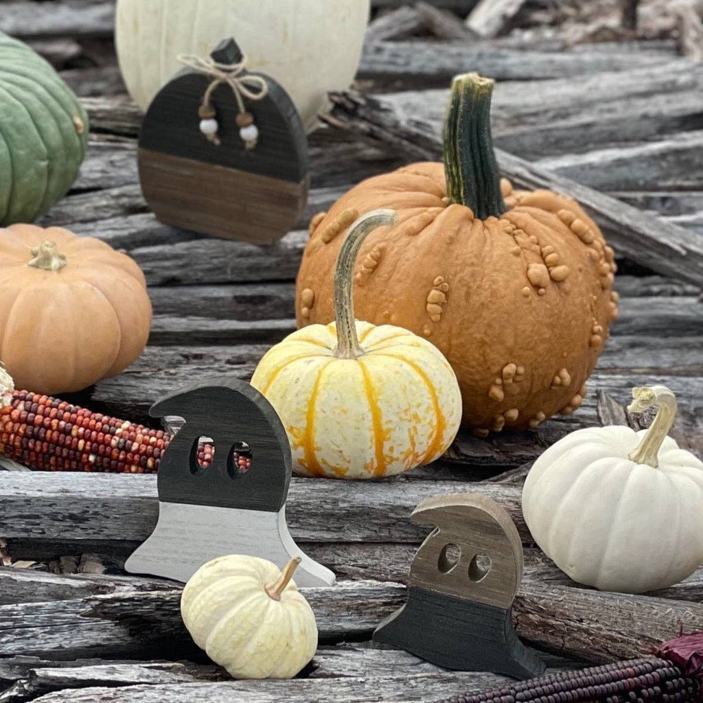 Wood/Black Halloween Plank Ghost