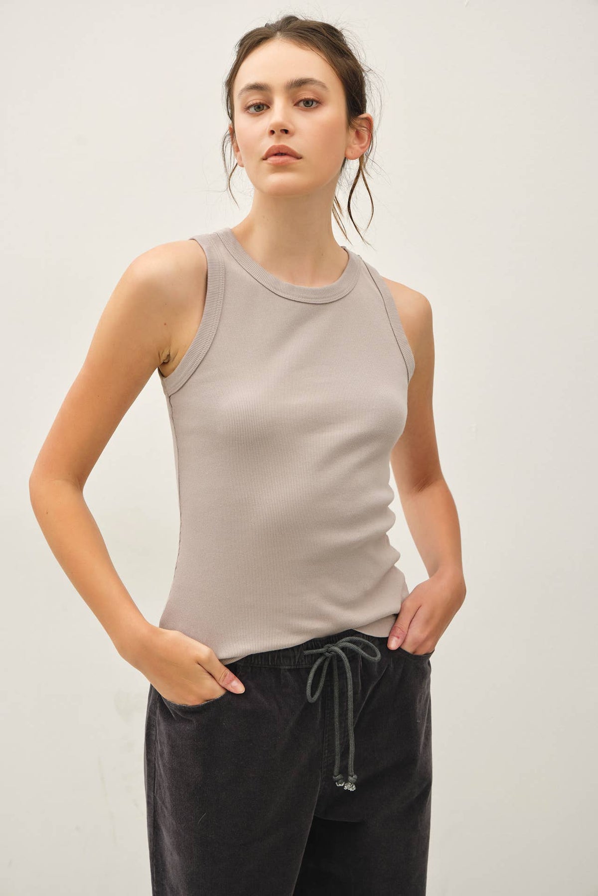COTTON GARMENT DYED ROUND NECK TANK
