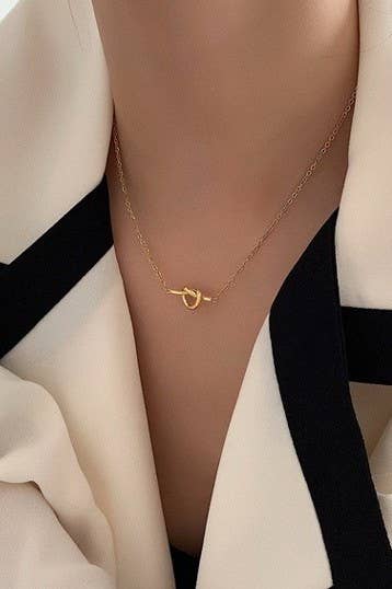 TITANIUM  STEEL NON-TARNISH KNOTTED NECKLACE
