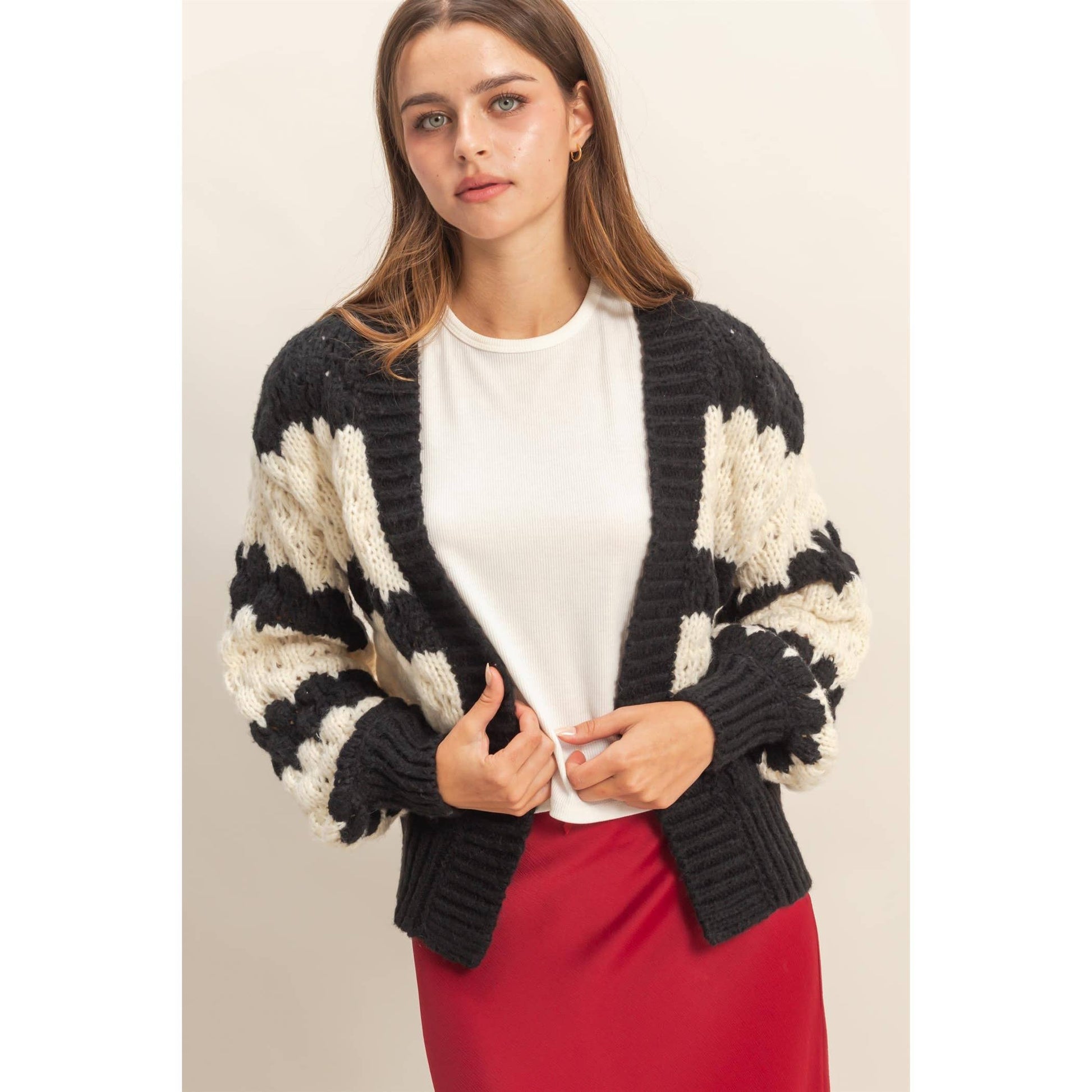 Oversized Scallop Pattern Knit Cardigan