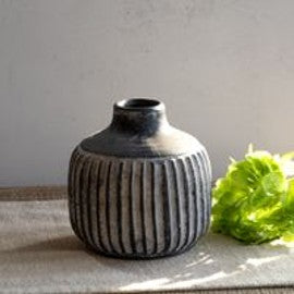 SQUAT CHARCOAL VASE