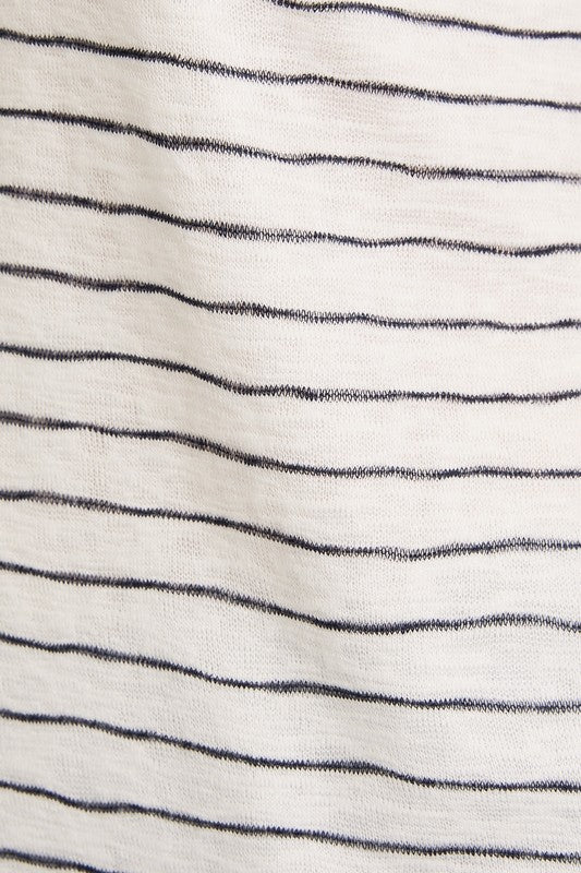 Curvy Stripe ruffle sleeve top