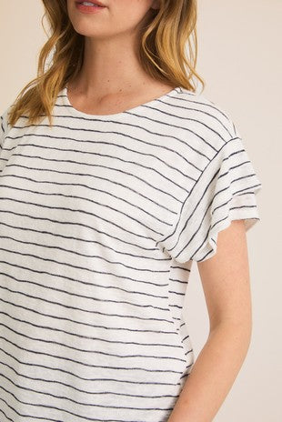 Curvy Stripe ruffle sleeve top