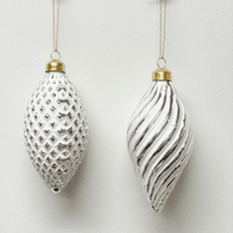 WHITE AND GOLD OBLONG DIAMOND/SWIRL ORNAMENTS