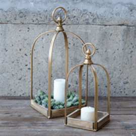 LARGE TALL GOLD METAL WOOD DISPLAYERS