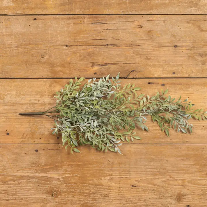 25" Soft Green tea leaf vine
