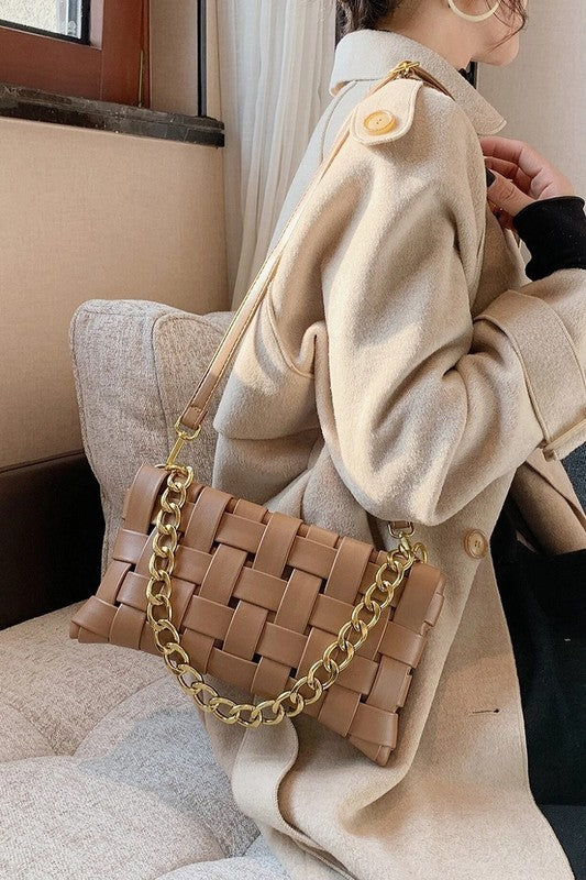 Woven shoulder bag